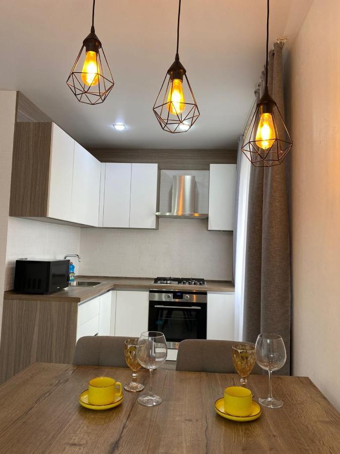Vip Апартаменты На Жукова Uralsk Extérieur photo