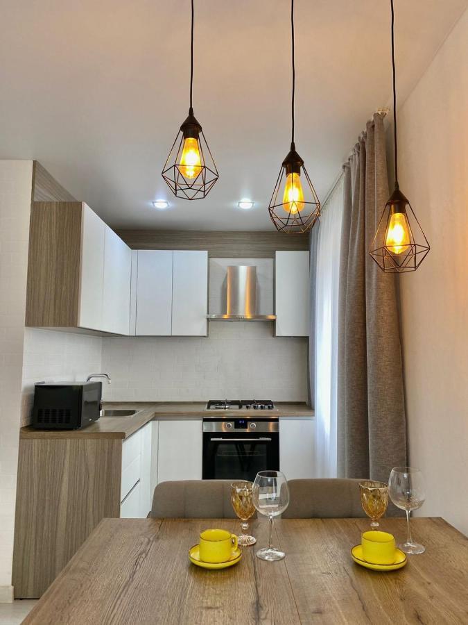 Vip Апартаменты На Жукова Uralsk Extérieur photo